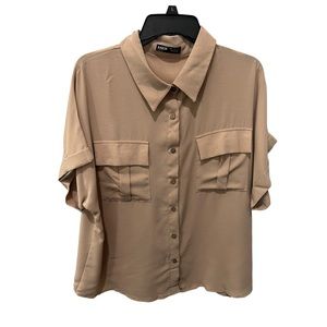 SHEIN BEIGE SHORT SLEEVE BUTTON DOWN BLOUSE SIZE XL